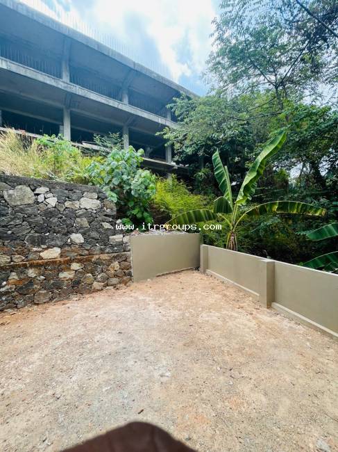 4 BHK premium gated villa for sale kakkanad  (1013)