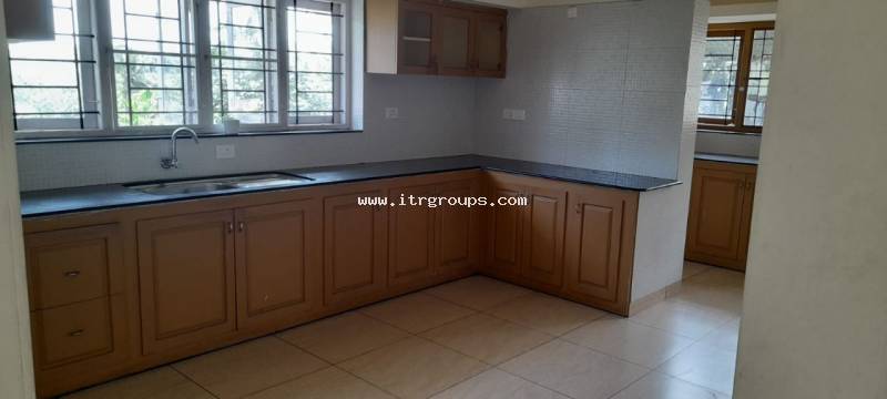 3 BHK HOUSE UPSTAIRS FOR RENT {1083}