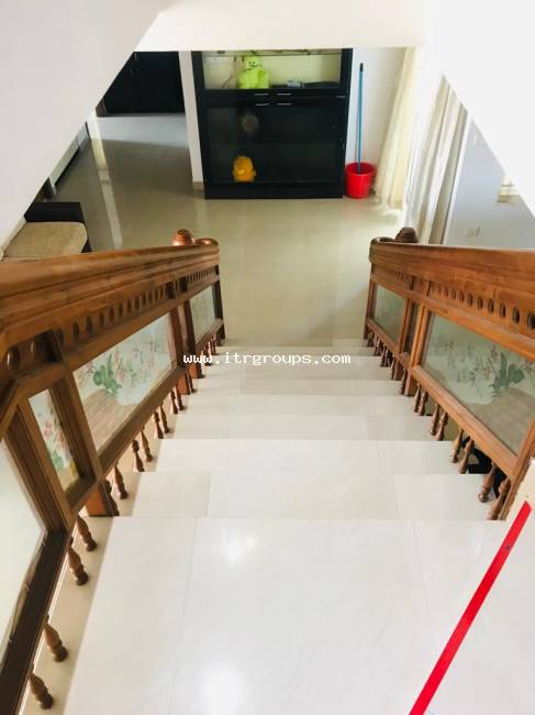 4 BHK LUXURY FLAT FOR RENT AT KAKKANAD {1066}